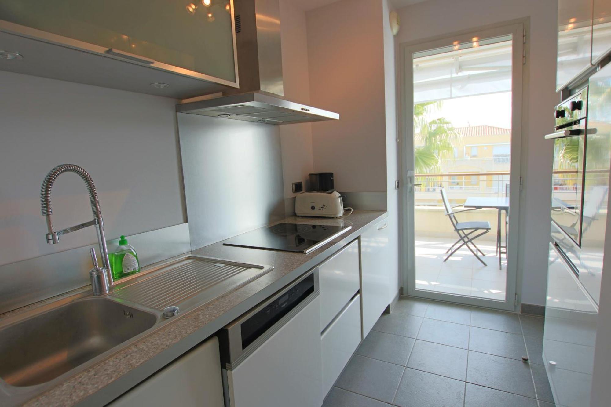 Fully Equipped Apartment With Large Terrace Lounge Area Кан Екстериор снимка